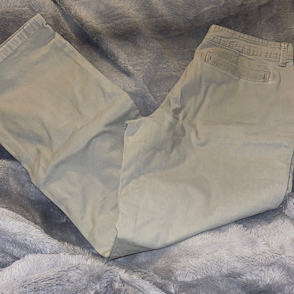 Gloria Vanderbilt Beige Khaki Chino Pants Size 12